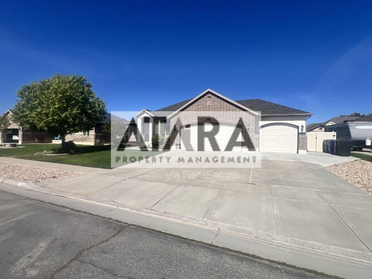 1124 W 2850 S - Photo 3 of 10