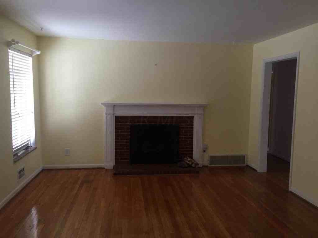 262 Pinney Dr - Photo 2 of 17