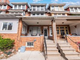 featured image of 135 S 15th St ##2