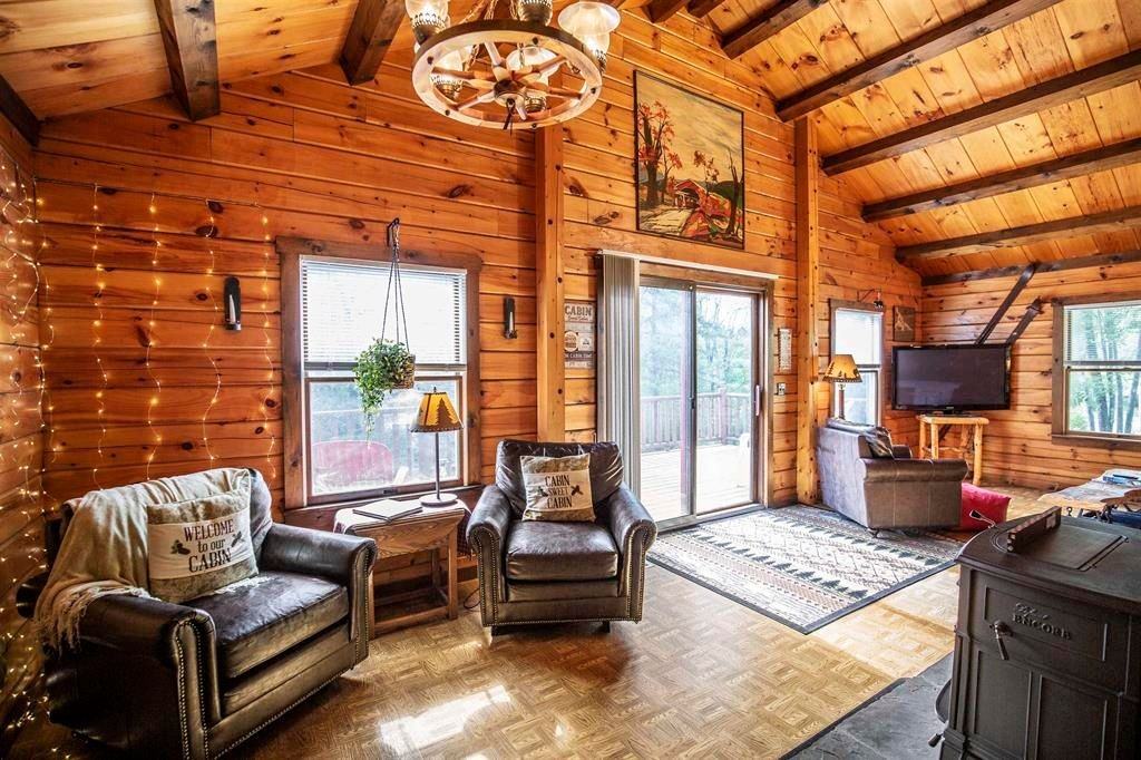 13 Lucerne Dr - Photo 2 of 9