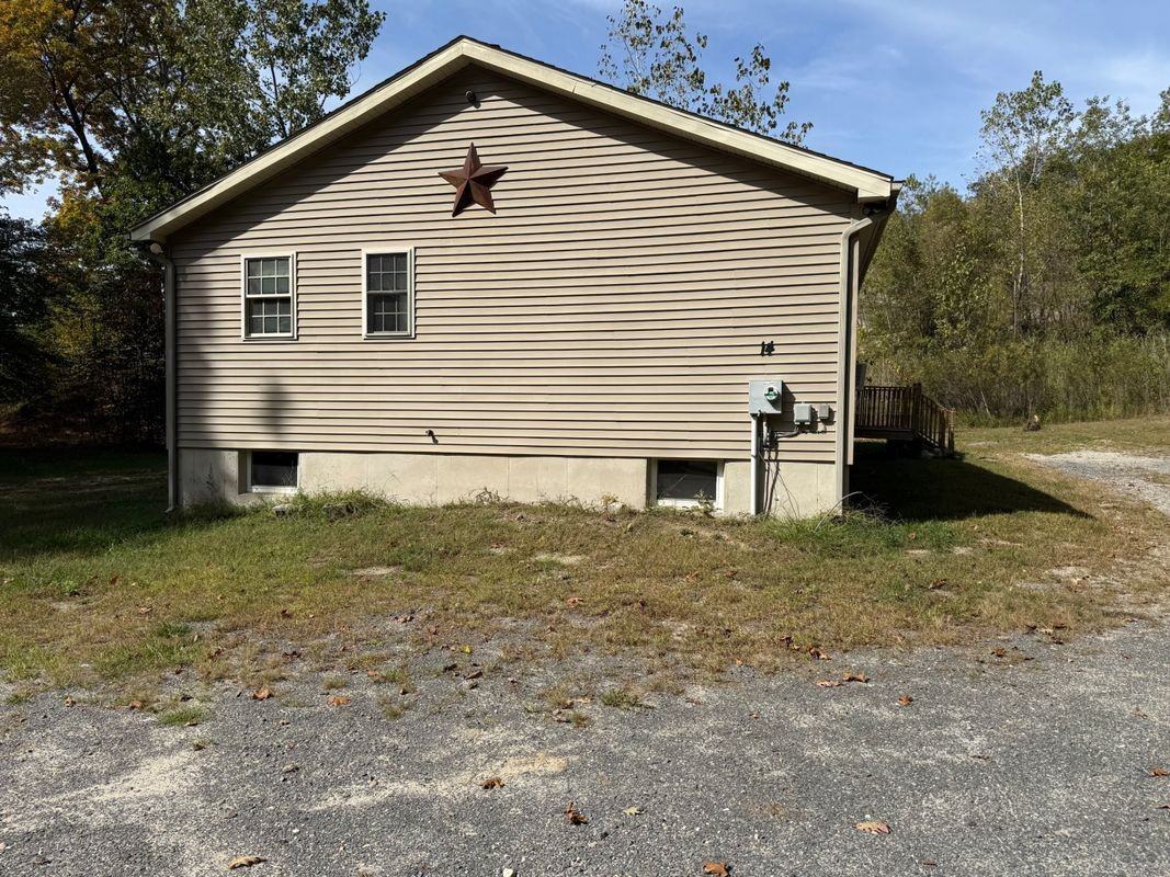 14 Shannon Ln - Photo 3 of 8