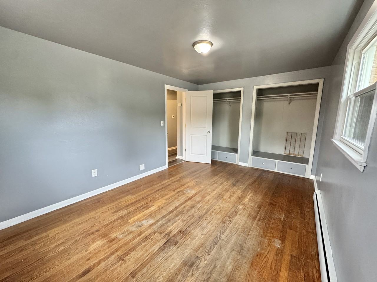 1493 Harvey St - Photo 2 of 15