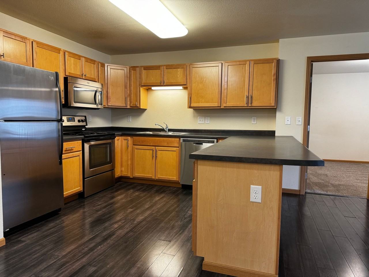 West Lake II Apartments - Photo 7 of 31