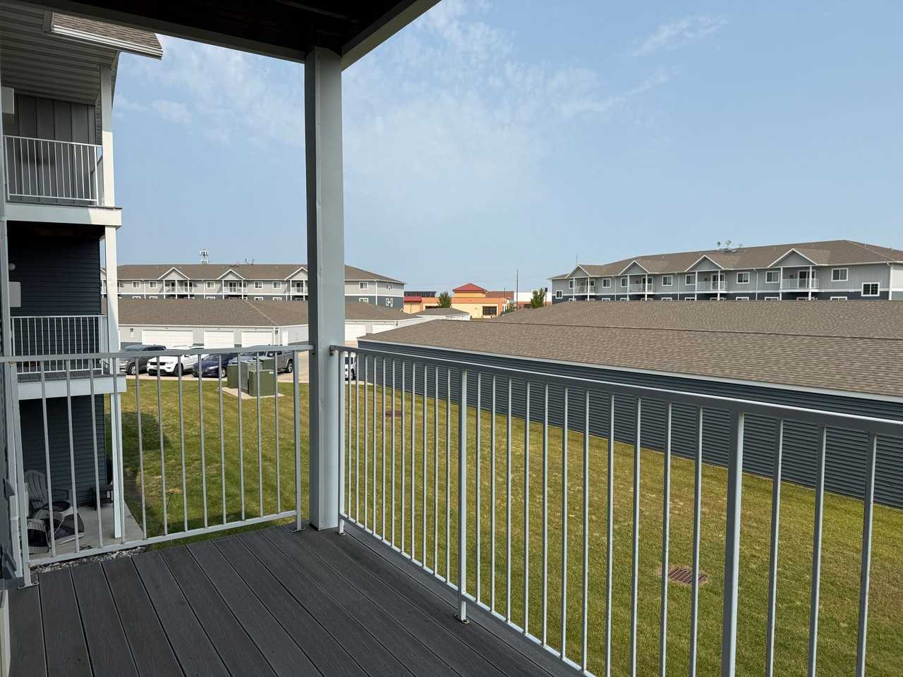 West Lake III Apartments - Photo 4 of 43