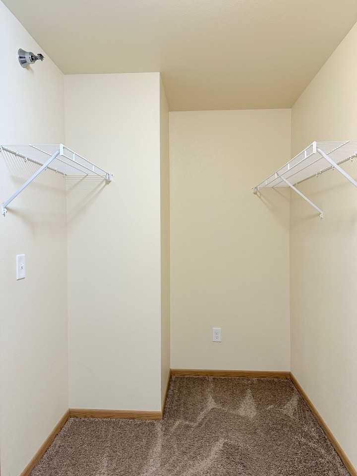 West Lake III Apartments - Photo 7 of 43