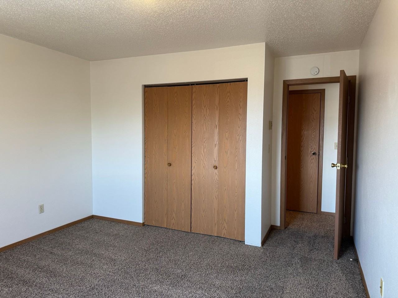 Gatewood Apartments - Photo 4 of 44