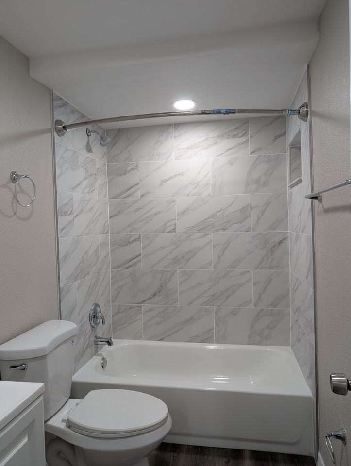 1233 E Ridgewood St #B - Photo 7 of 9