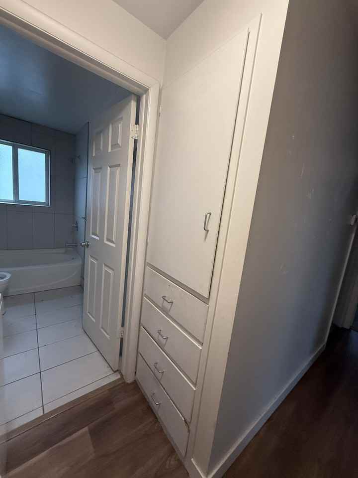 545 E Stringham Ave #D - Photo 3 of 13