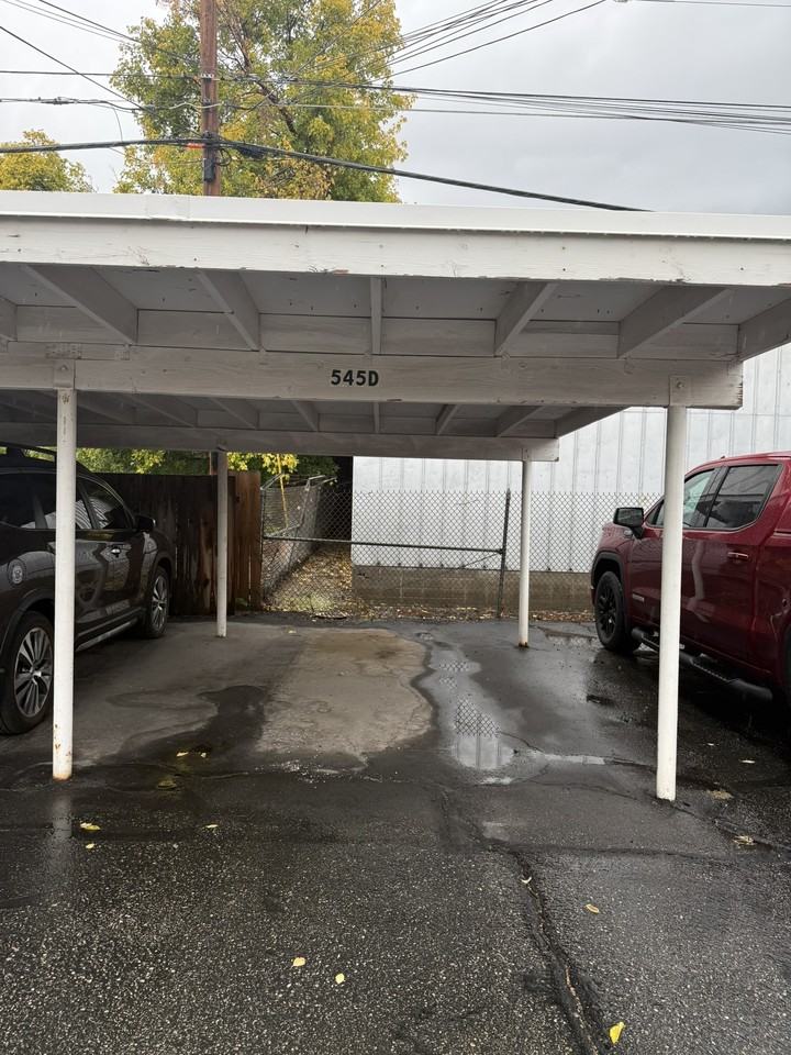 545 E Stringham Ave #D - Photo 7 of 13