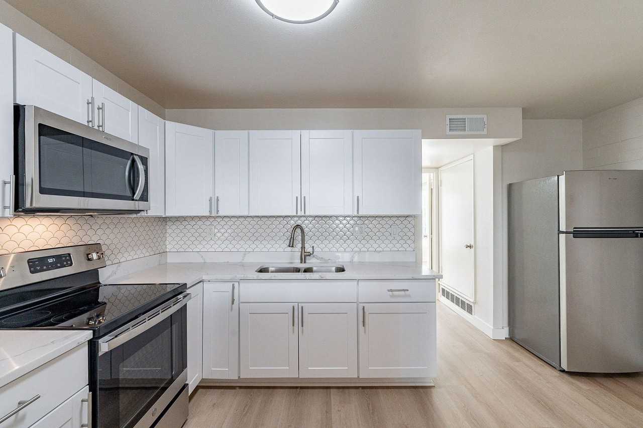 Beachcomber - Photo 2 of 50