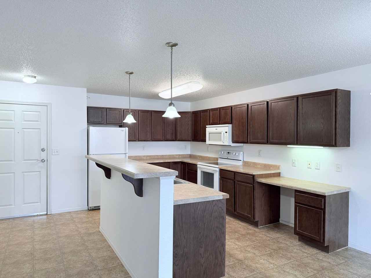 Old Orchard Apartments - Photo 6 of 21