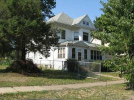 featured image of 732 W 3rd St #4