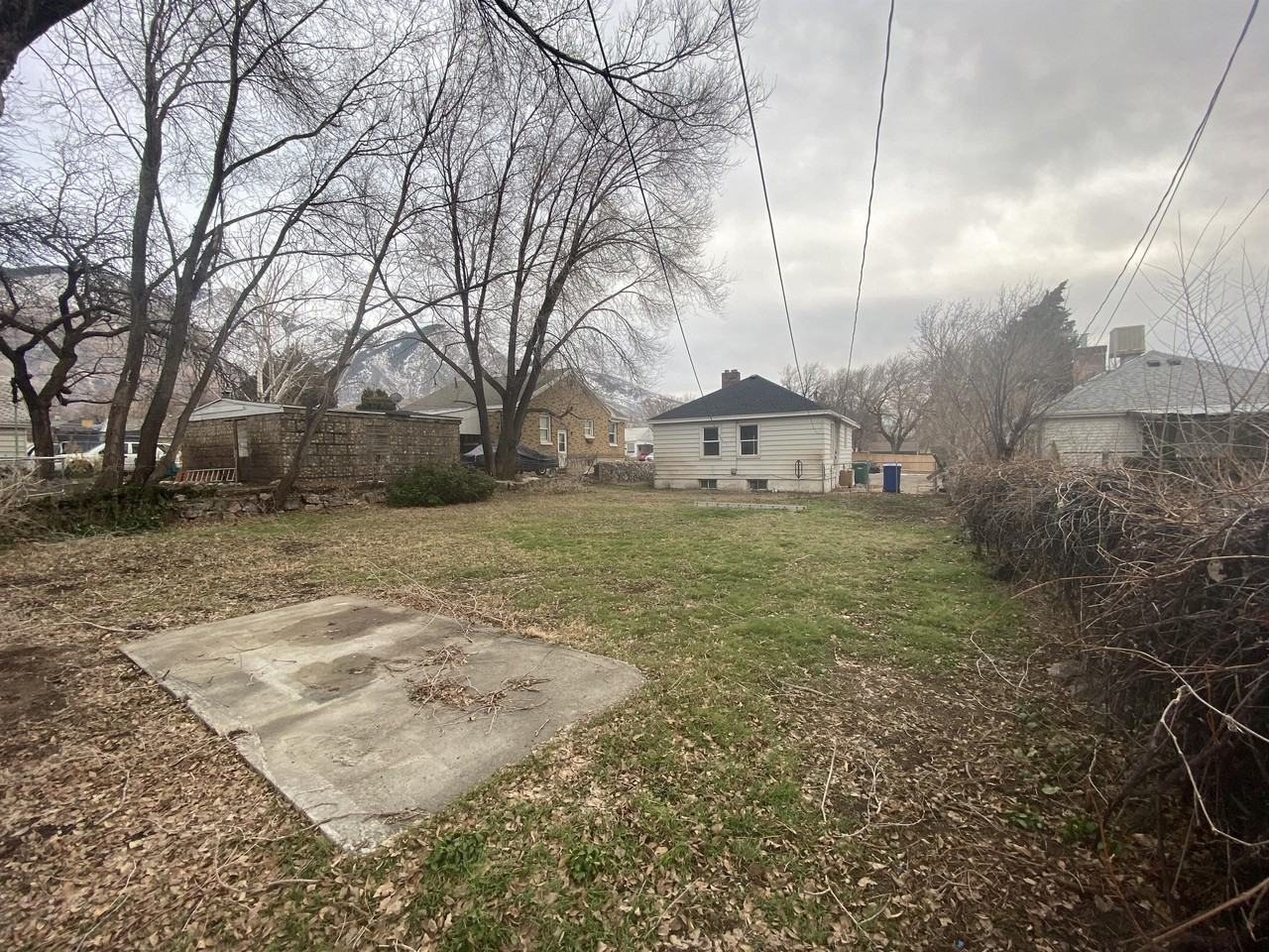 1310 23rd St - Photo 3 of 30