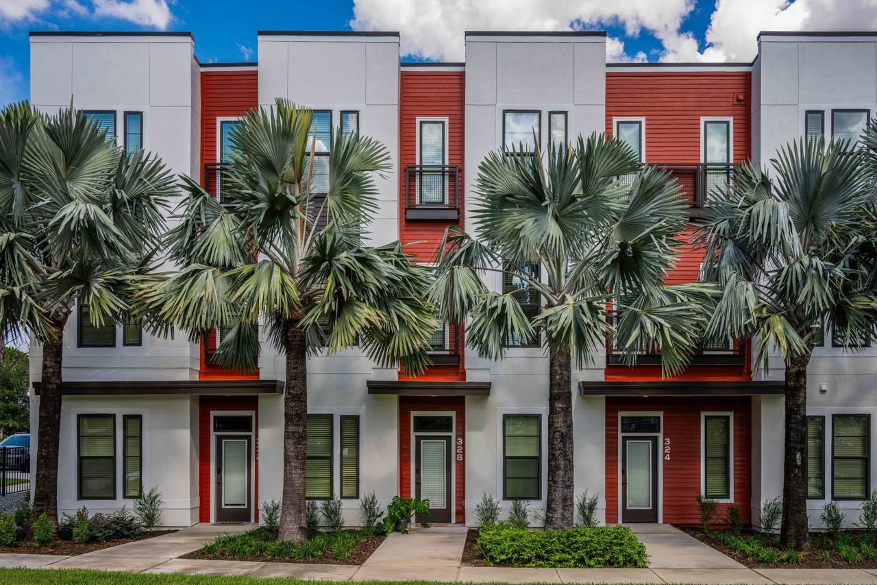 Mirrorton Apartments - Photo 6 of 6