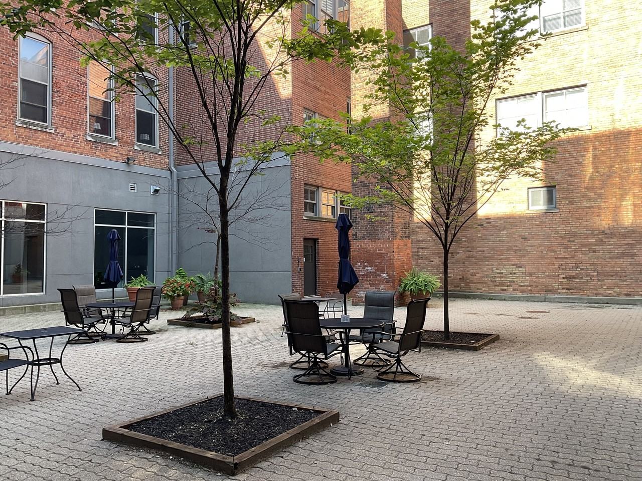 112 W Washington Blvd #1 - Photo 4 of 18