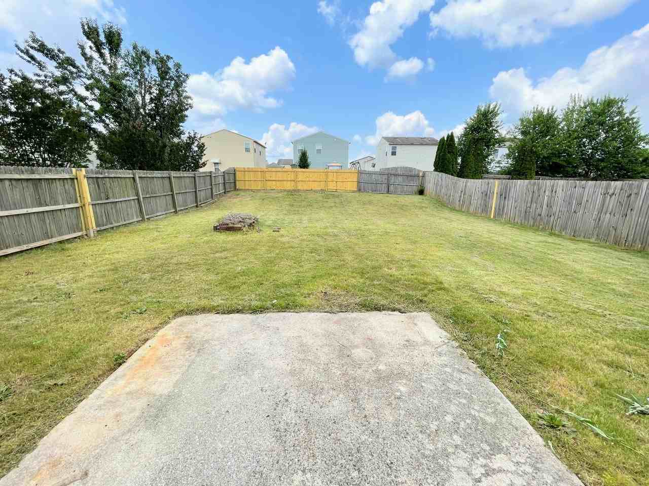 3177 Lakeland Dr - Photo 3 of 29