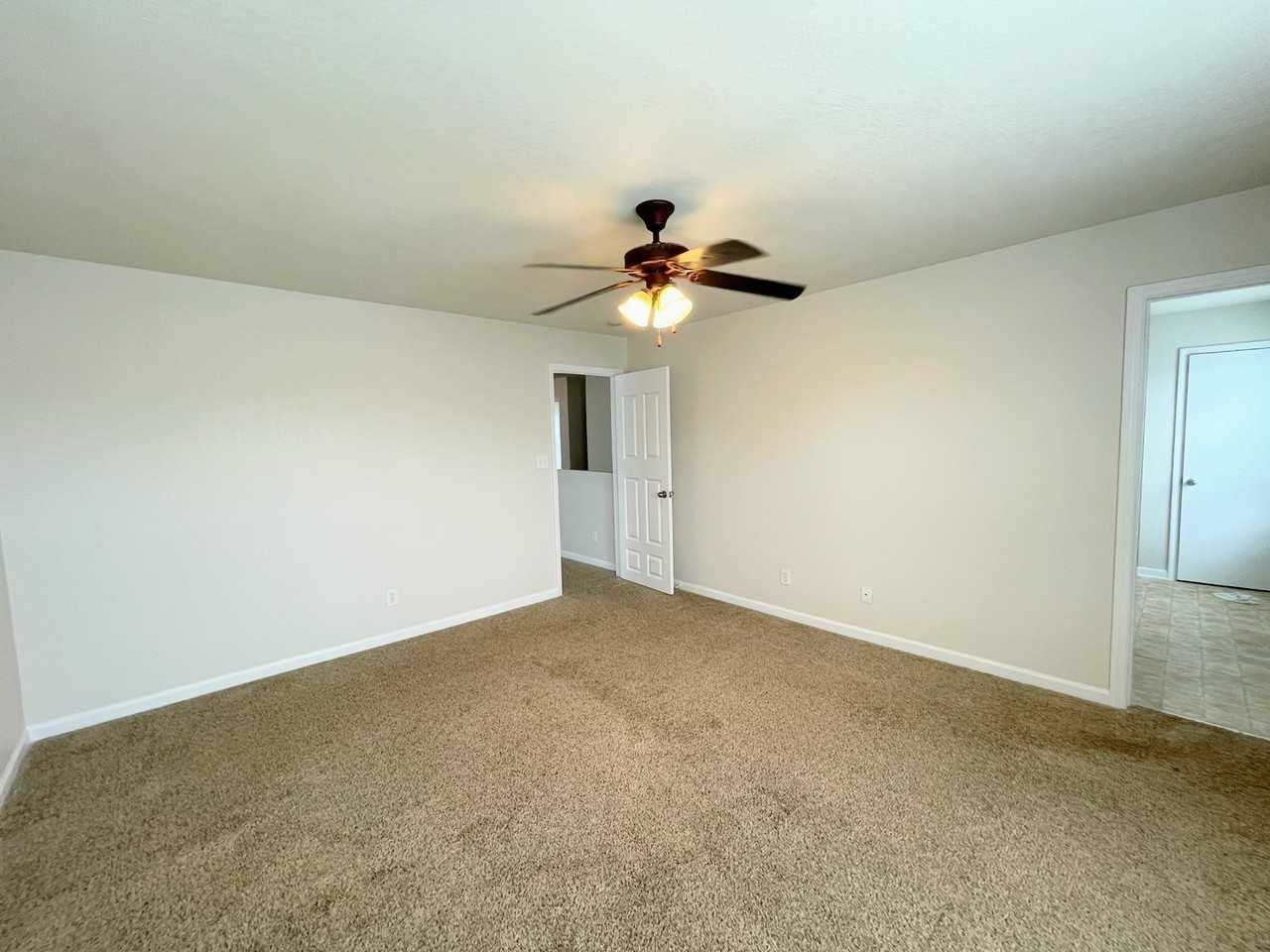 3177 Lakeland Dr - Photo 7 of 29