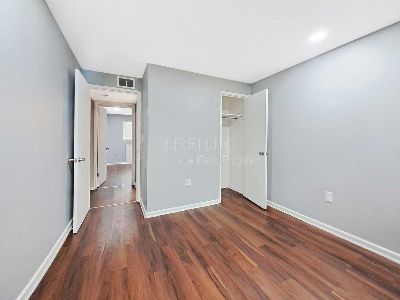 1711 Valley Forge Way #4 - Photo 6 of 12