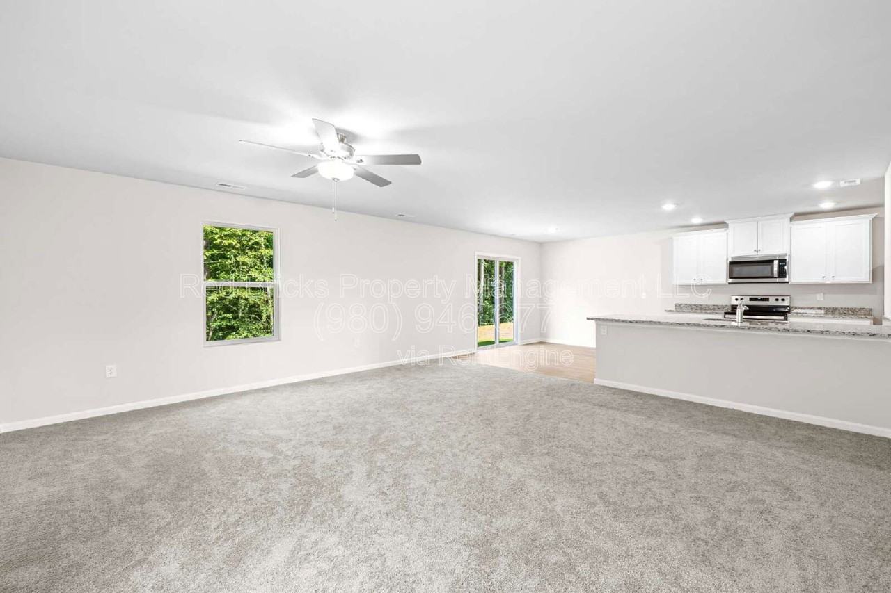 1157 Nia Rd - Photo 7 of 22