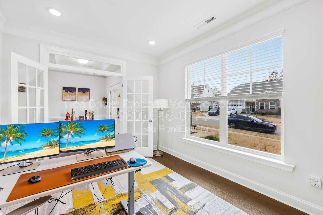 6126 Russo Ct - Photo 5 of 39