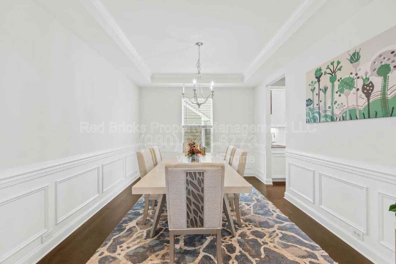 6126 Russo Ct - Photo 6 of 39