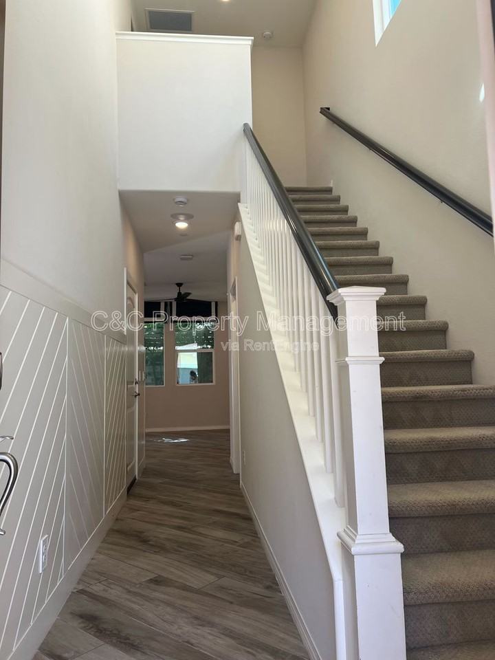 6088 Sendero Ave - Photo 3 of 26