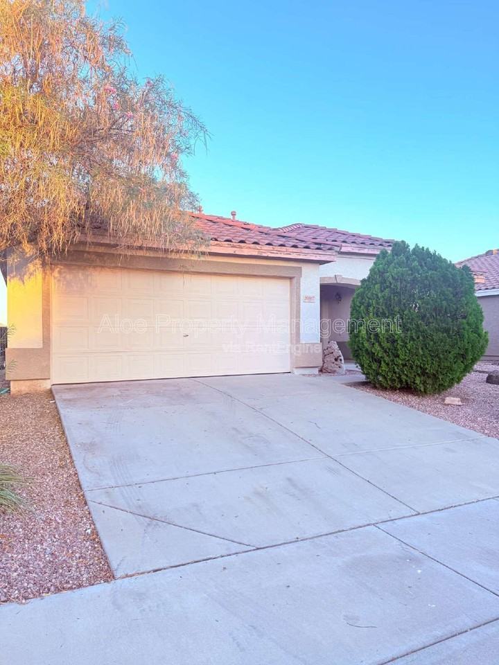 26807 North 31st Drive - Photo 4 of 25