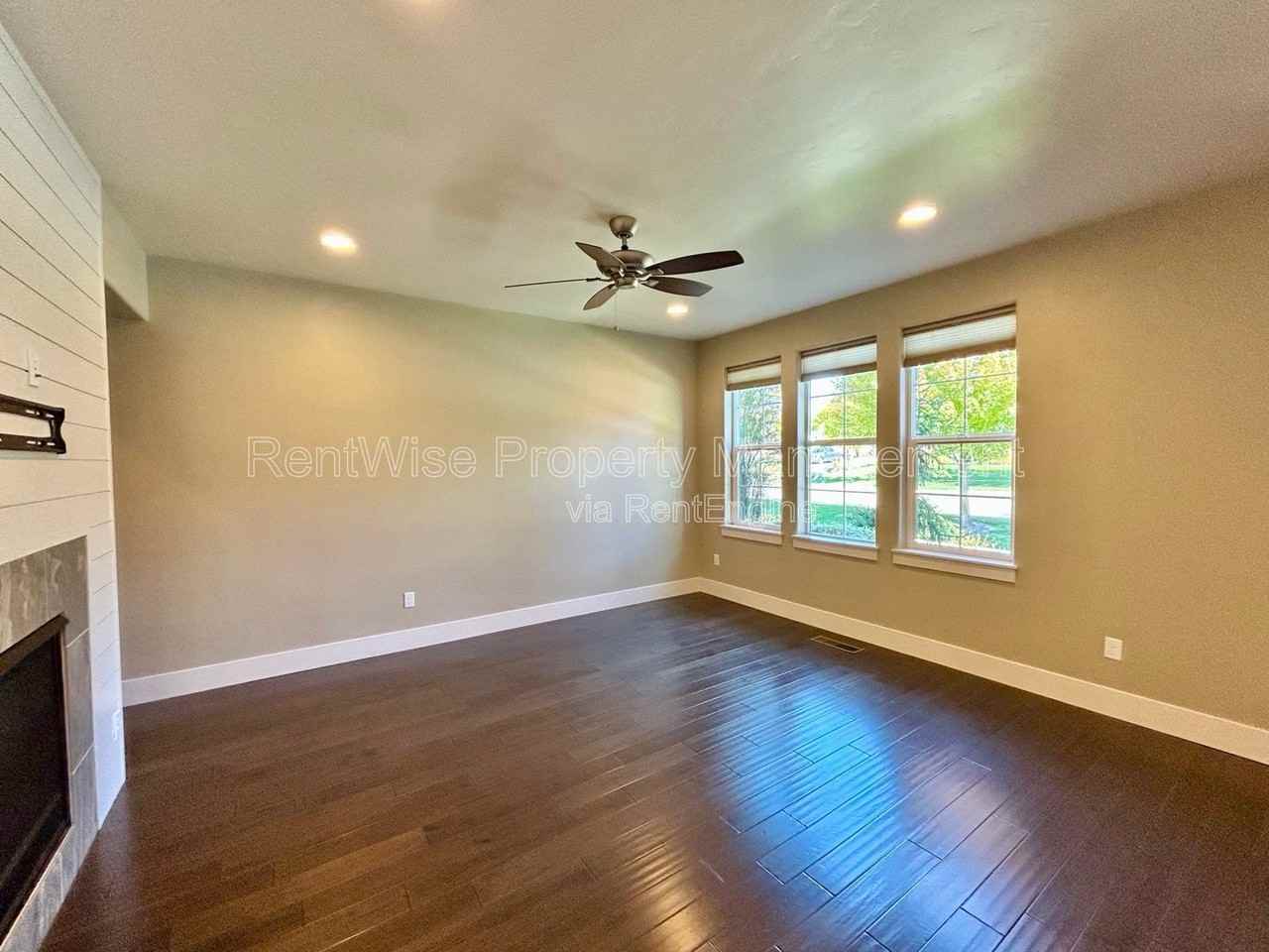 3712 S Caddis Pl - Photo 6 of 23