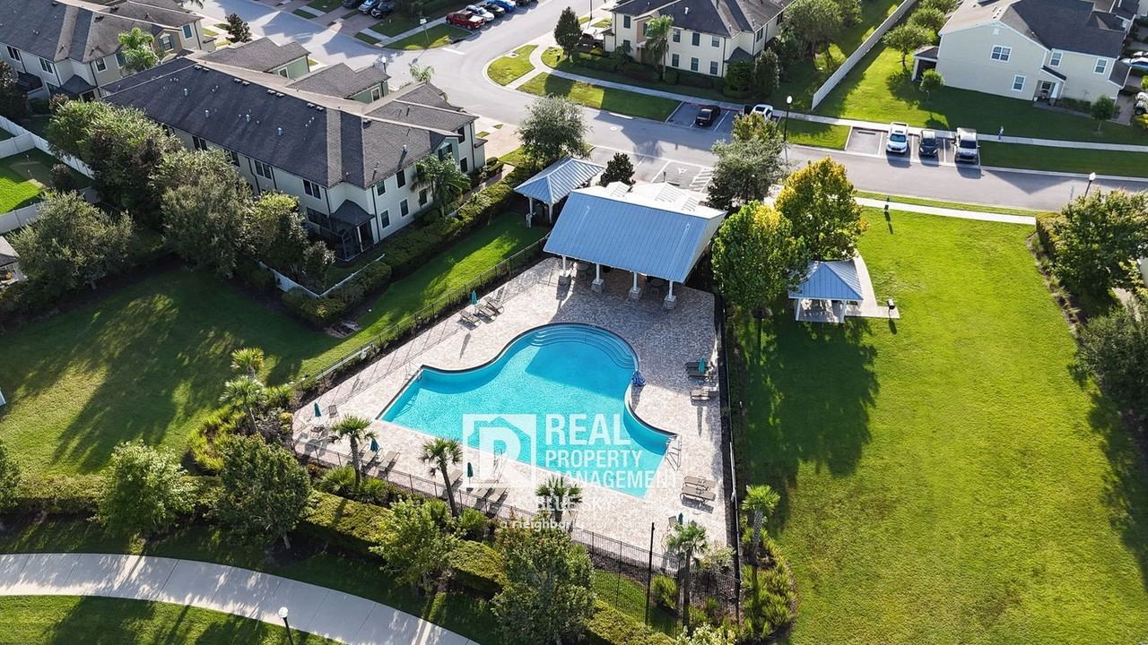 1947 Lake Waters Pl - Photo 6 of 33