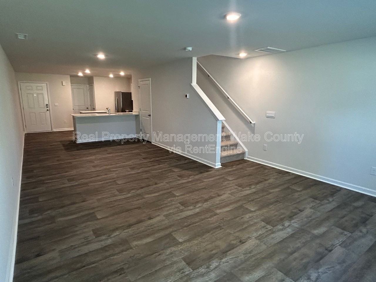 8515 Beckett Chase Way - Photo 2 of 33