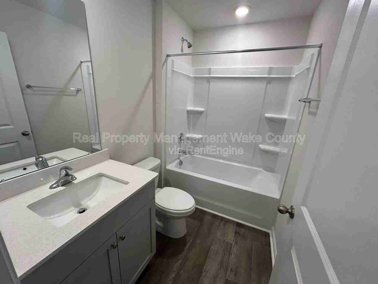 8515 Beckett Chase Way - Photo 6 of 33