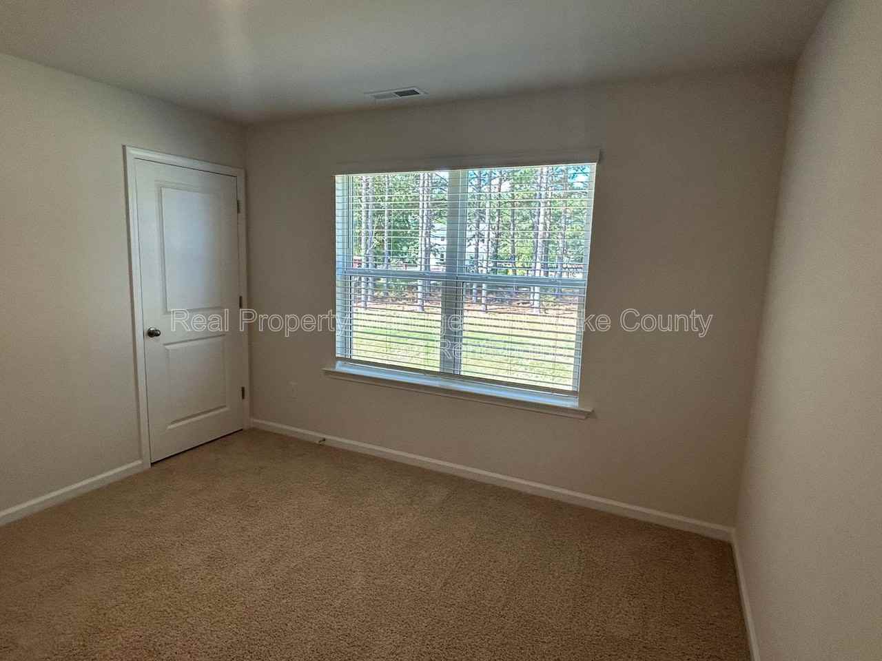 8515 Beckett Chase Way - Photo 7 of 33