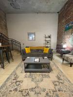 featured image of 601 Bridge St