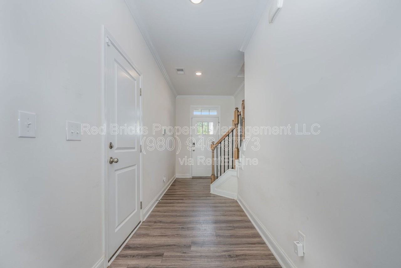 630 Cypress Glen Ln - Photo 6 of 25