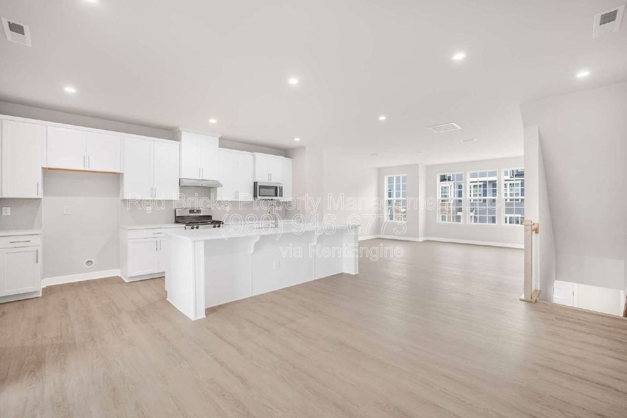 513 Bailey Mills Dr - Photo 6 of 26