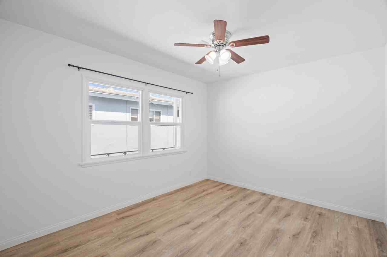 2035 1/2 S Shenandoah St - Photo 6 of 30