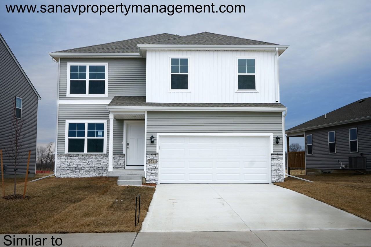 2425 Se Fox Valley Dr - Photo 2 of 9