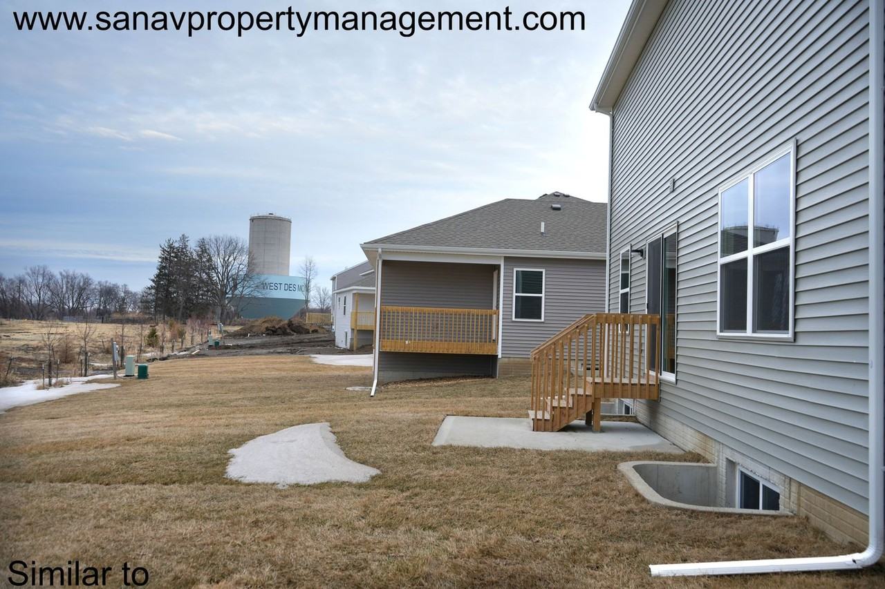 2425 Se Fox Valley Dr - Photo 4 of 9