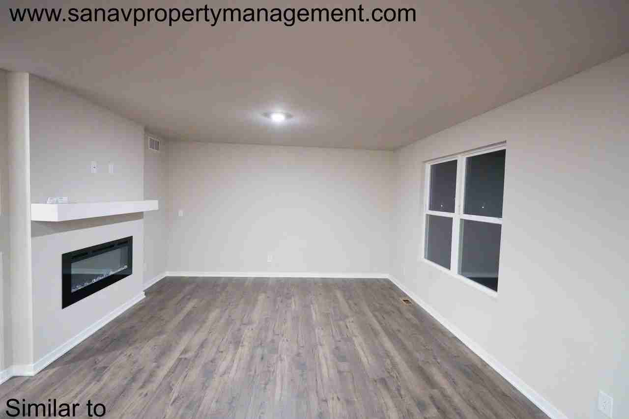 2425 Se Fox Valley Dr - Photo 6 of 9