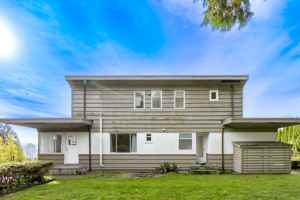 featured image of 875 Esquimalt Avenue