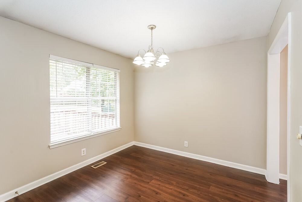 914 Celeste Ct - Photo 6 of 17