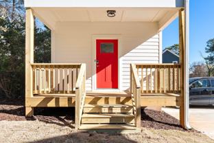 4106 1/2 Garland Dr - Photo 1 of 1