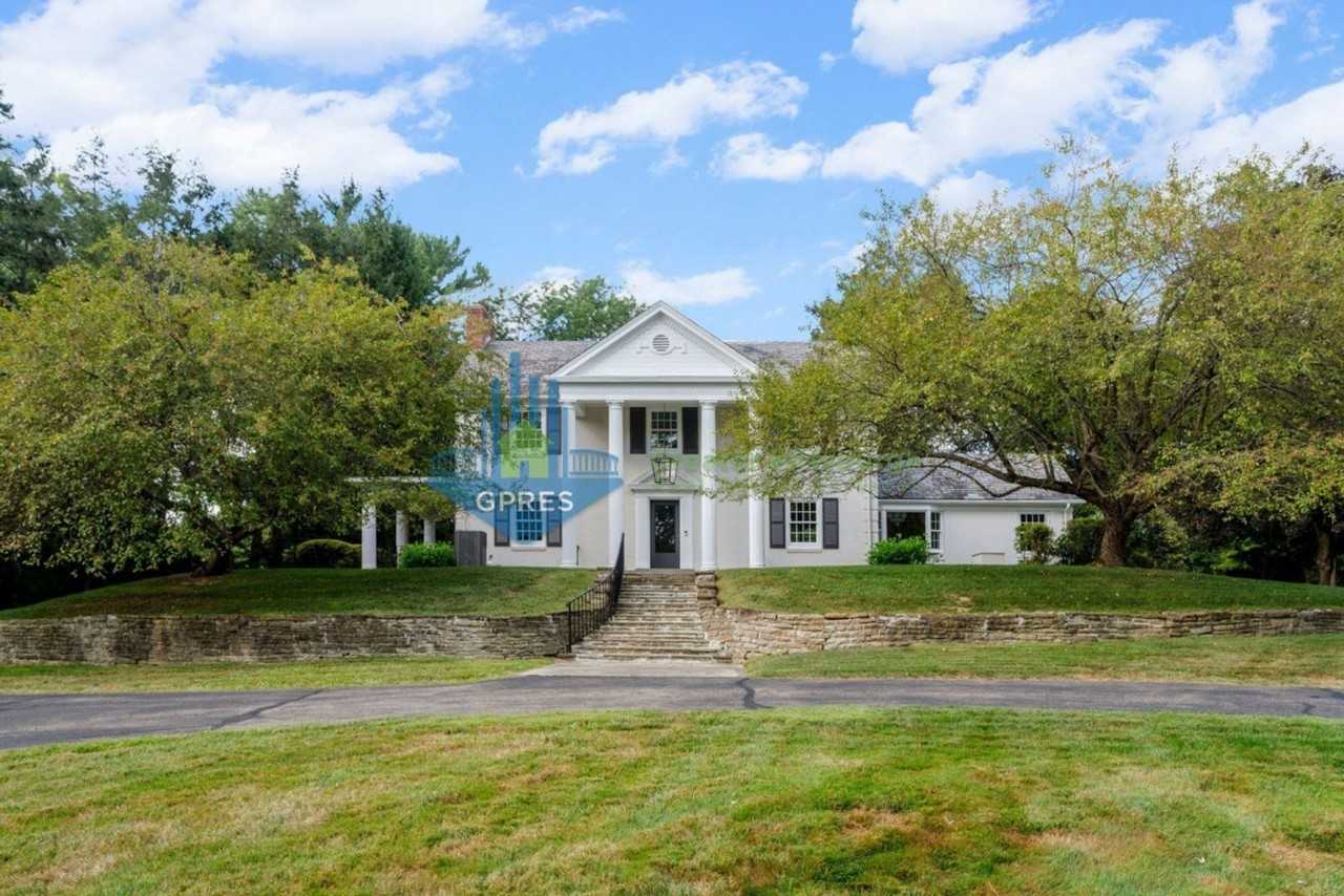 129 South Dr - Photo 3 of 50