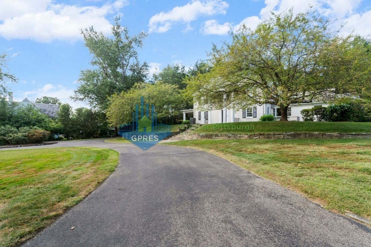 129 South Dr - Photo 7 of 50