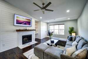 featured image of 2011 2011 North Highway 17 2100-T #T