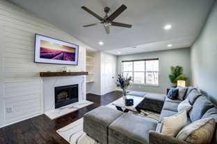 2011 2011 North Highway 17 2100-T #T - Photo 1 of 1