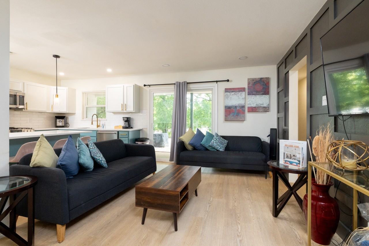 7520 Sequoia Ct #NA - Photo 3 of 36