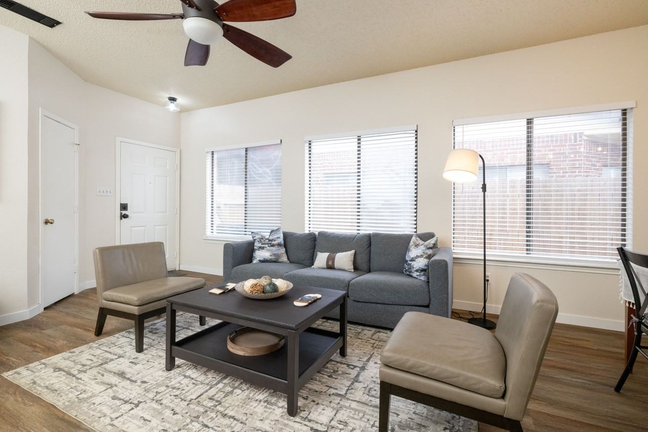 2926 Roxboro Rd #NA - Photo 3 of 32