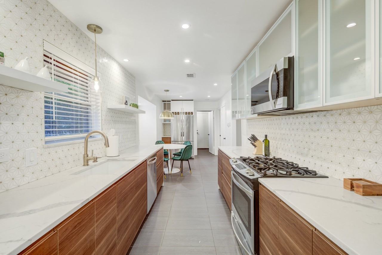 9667 Timberleaf Dr #NA - Photo 4 of 46