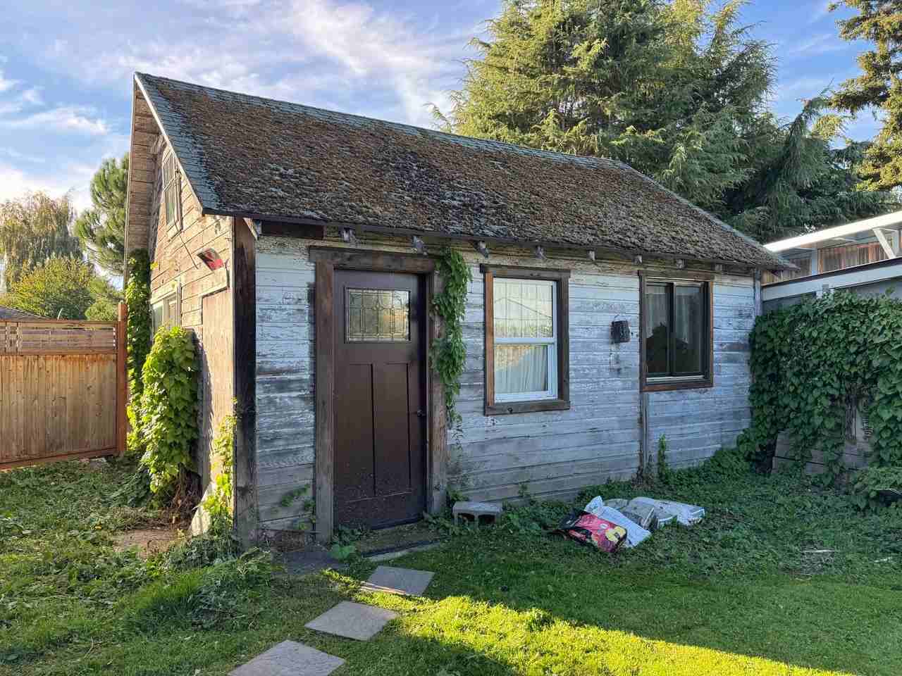 1315 Virginia St - Photo 2 of 6